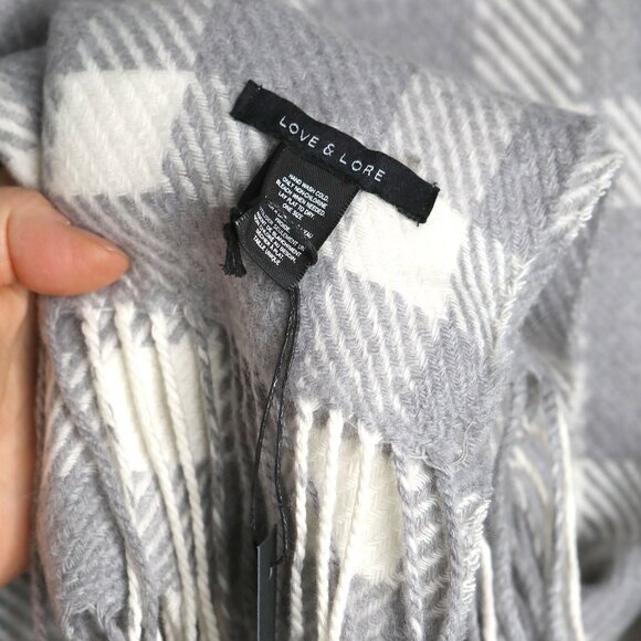 Love & Lore Plaid Oversized Wrap Scarf Shawl Grey White Green Tasseled Office - Picture 7 of 8